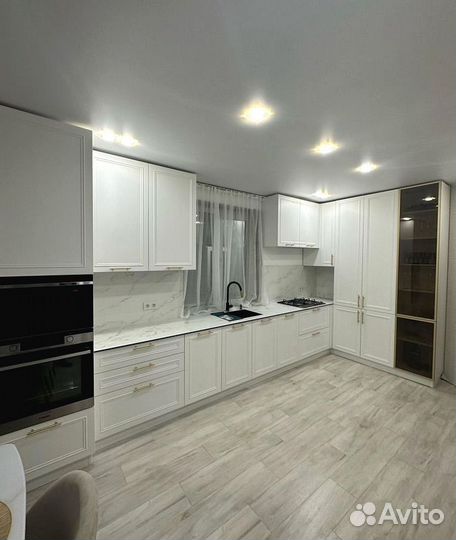 Кухня из шпона с подсветкой на заказ