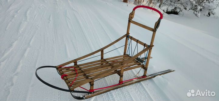 Деревянные нарты для собак