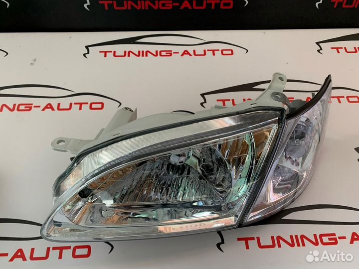 Фара Toyota Corolla Spacio (E110/115) 1997-2001