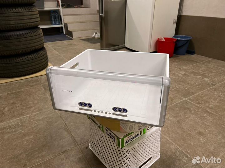 Ящики для холодильника Whirpool