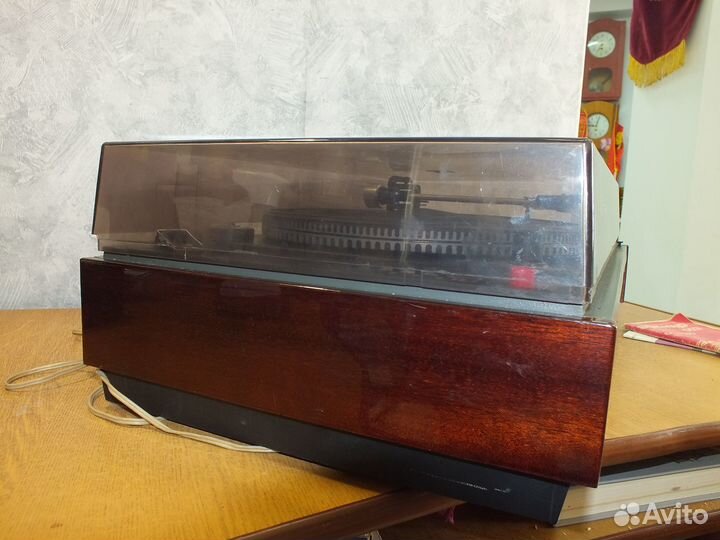 Проигрыватель винила (электрофон) арктур 003