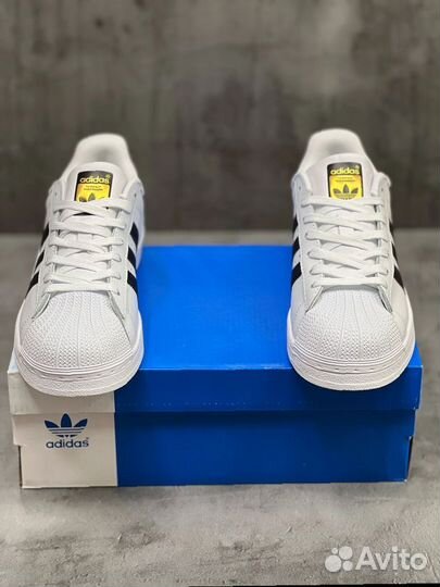 Кроссовки adidas superstar