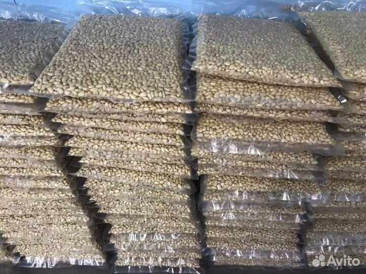 Очищенные кедровые орехи