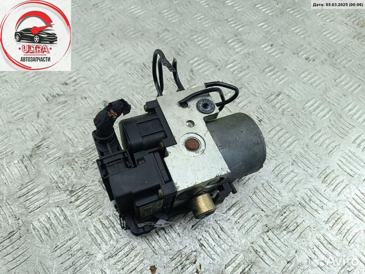 Блок ABS (Модуль абс) б/у Audi A4 B5 (1994-2001) 8E0614111