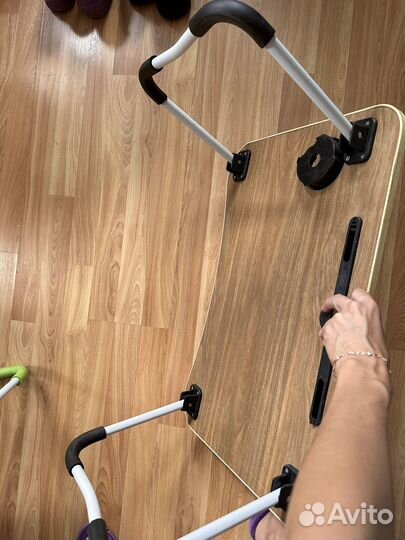 Подставка для ноутбука и завтрака