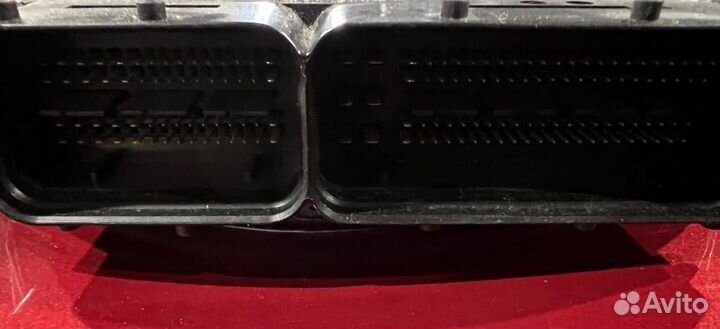 Блок управления двигателем ctva 8R0907551