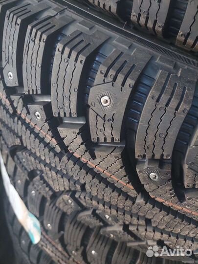 Nokian Tyres Nordman 5 SUV 235/75 R15 105T