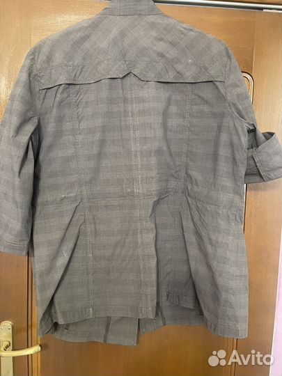 Ветровка женская