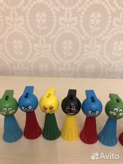 Булава гимнастическая, прыгалка, свистки