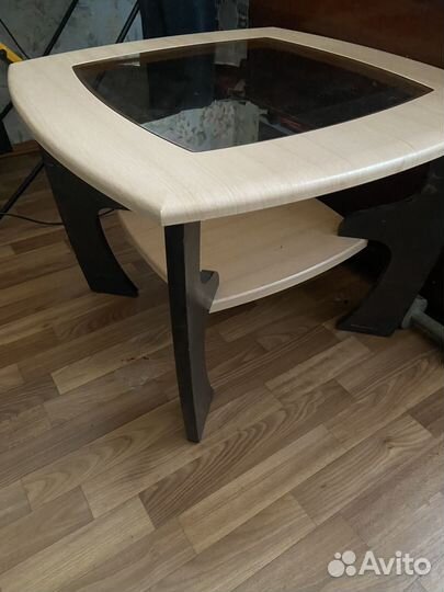 Журнальный столик