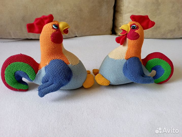 Вязанные игрушки Курочка и Петух