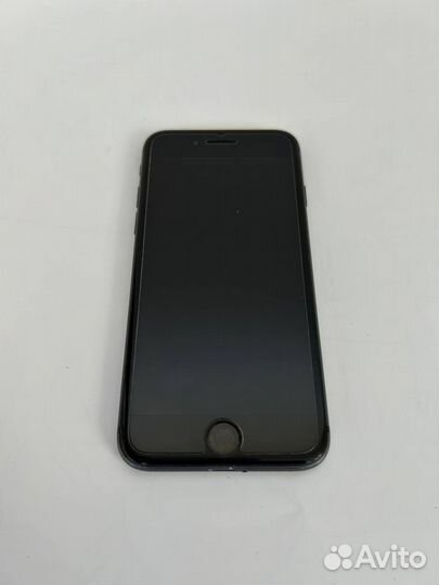 iPhone 8, 64 ГБ