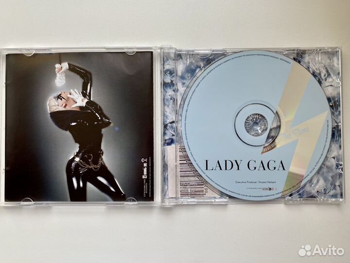 Диск «The Fame»/плакаты/постеры Lady Gaga