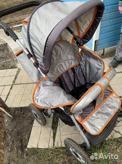 Прогулочная коляска б/у в хорошем состоянии
