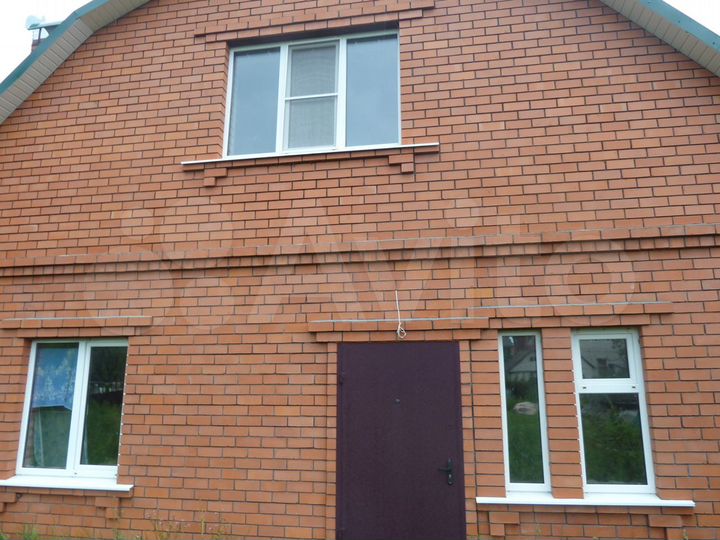 Дом 186 м² на участке 6 сот.