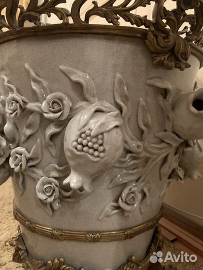 Ваза напольная бронза