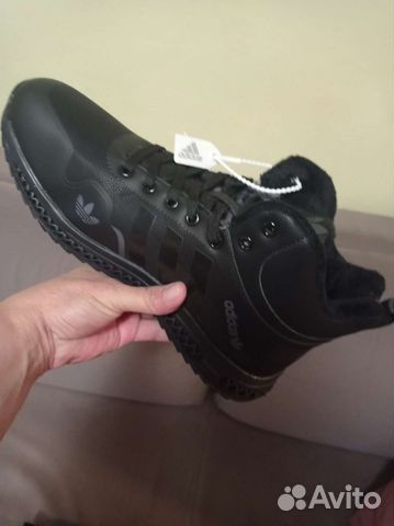 Adidas мужские кроссовки новые