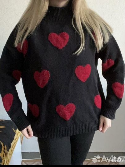 Свитер с сердечками