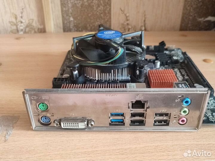 Intel pentium g4400 + ASRock H110M-DGS