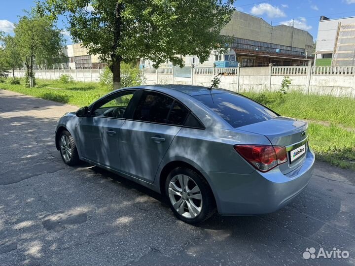 Chevrolet Cruze 1.8 AT, 2011, 186 000 км