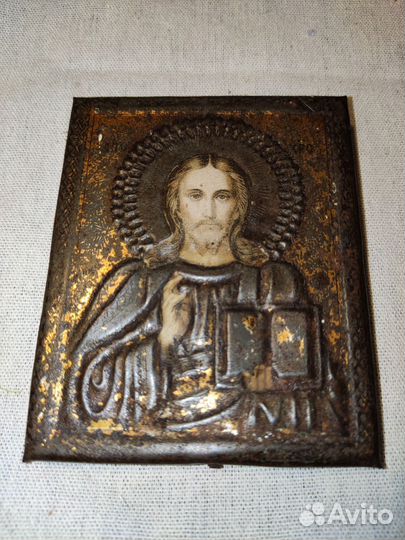 Икона Иисуса Христа и икона Богородицы