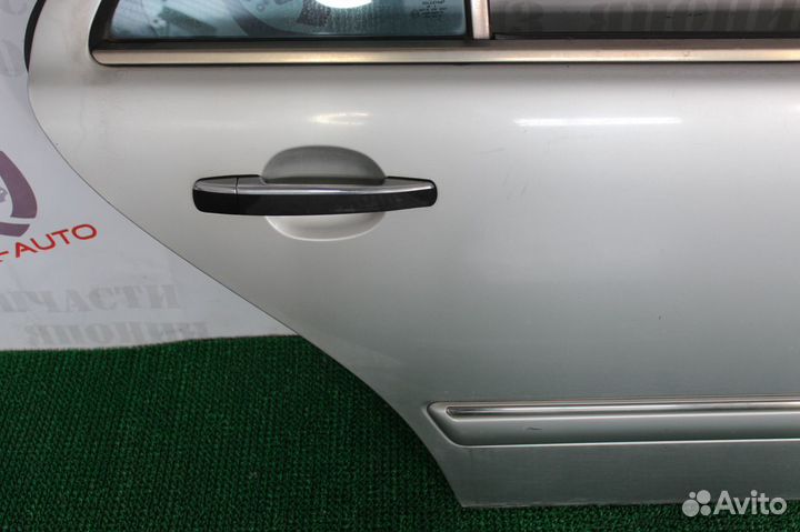Дверь задняя правая на Mercedes-Benz E-Class W210