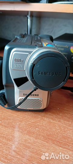 Видеокамера Samsung vp l700