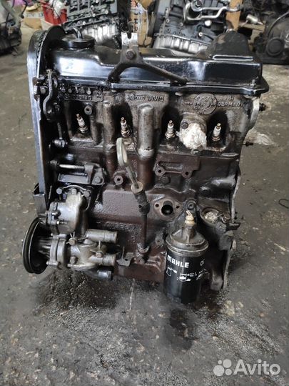 Двигатель Volkswagen Passat B3 1.8