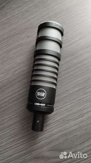 Динамический студийный XLR микрофон Limelight 512
