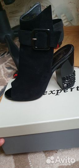 Босоножки замшевые 36 размер