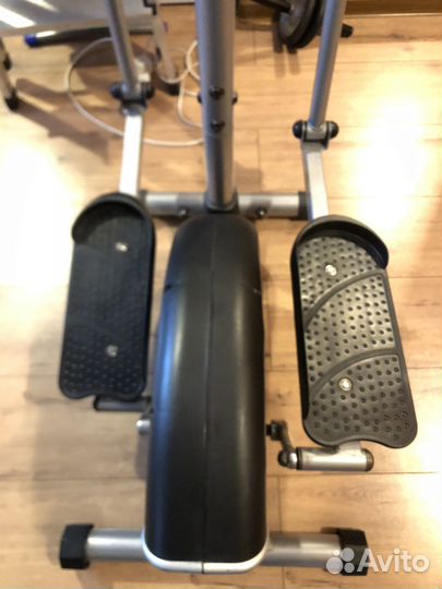 Эллиптический тренажер Body Sculpture BE-6640