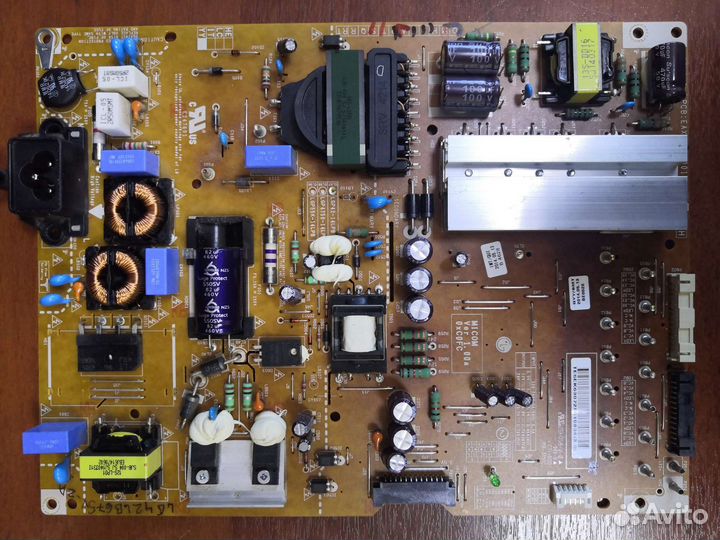 Платы от телевизоров разные