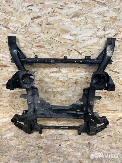 Подрамник передний x6 x5 f16 f15 ф15 ф16 2017г