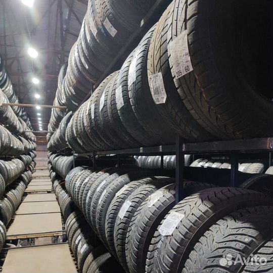 Goodyear UltraGrip 9 205/60 R16 92H