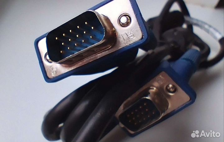 Компьютерные кабеля переходники куча всего