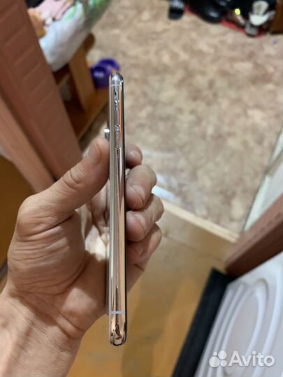 Телефон iPhone xs
