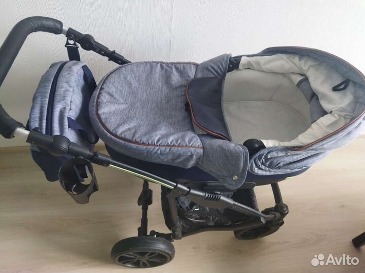 Коляска 2 в 1 Camarelo Veo