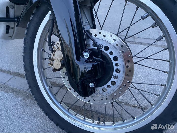 Honda africa twin 750