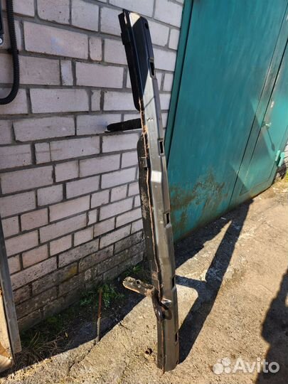 Усилитель заднего бампера volkswagen T4