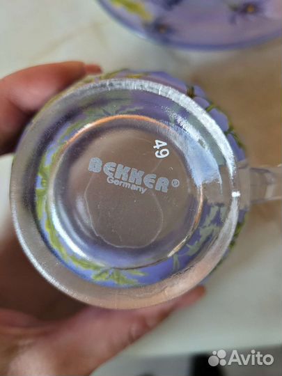 Чайные чашки с блюдцами