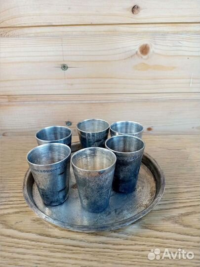 Стопки 6 шт на подносе мельхиор под.коньяк