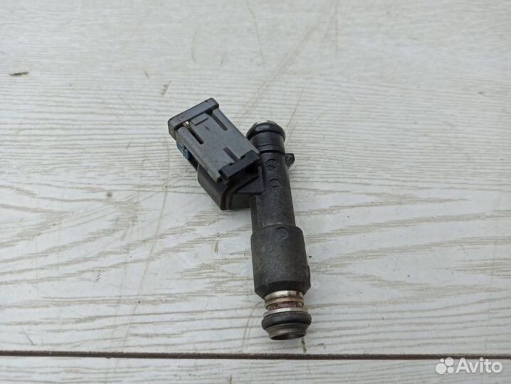 Форсунка топливная Geely Emgrand EC7 JL4G18 2013