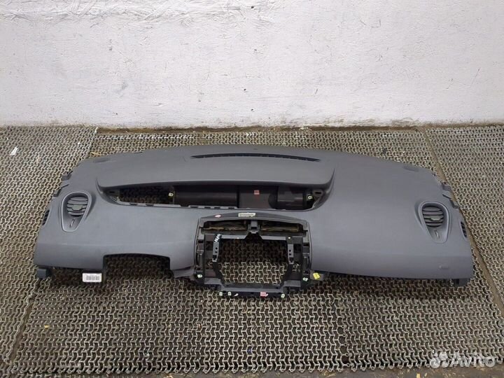 Панель передняя салона Renault Scenic, 2005