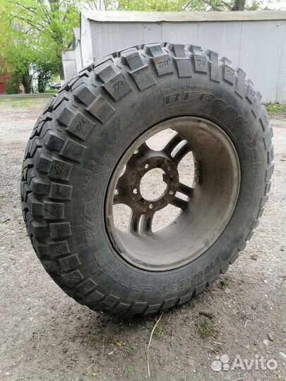 Bfgoodrich Mud-Terrain T/A KM3 245/75 R16 30