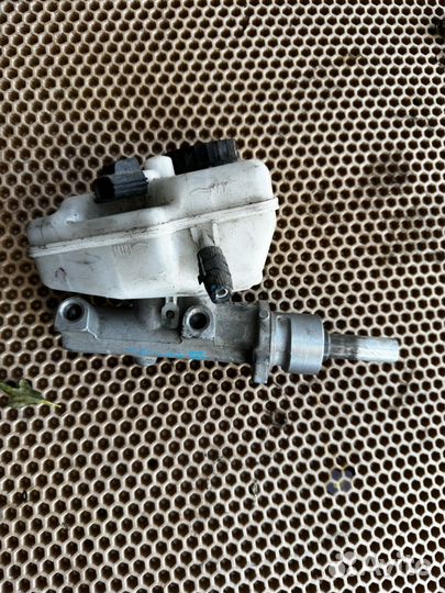 Главный тормозной цилиндр Ford mondeo 3