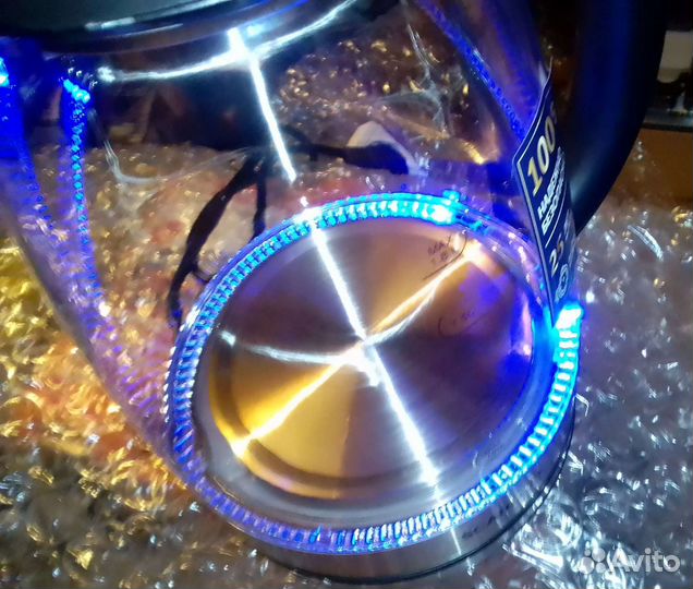 Новый чайник с подсветкой Scarlett