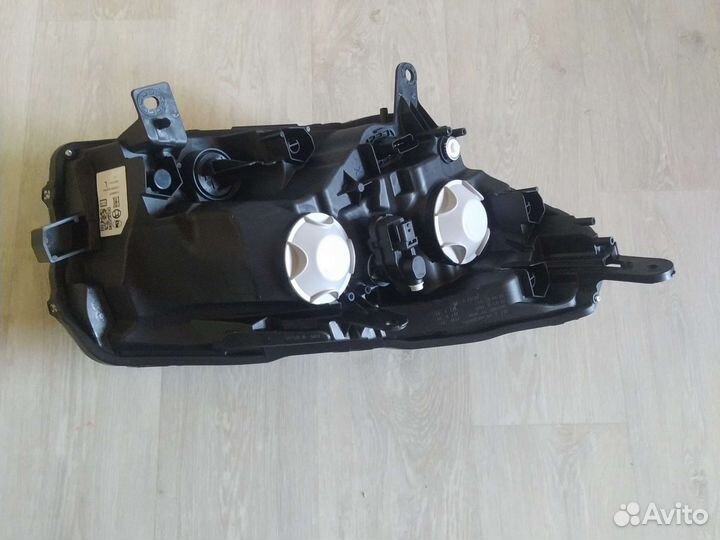 Фара левая Лада хрей. Новая. Оригинал