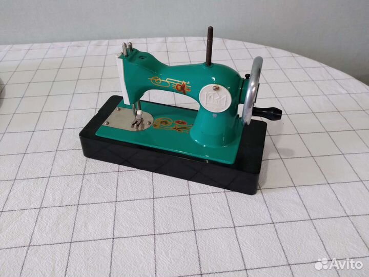 Швейная машинка детская игрушка СССР зеленая
