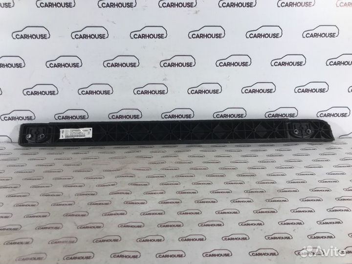 Накладка багажника левая Porsche Cayenne 958 рест