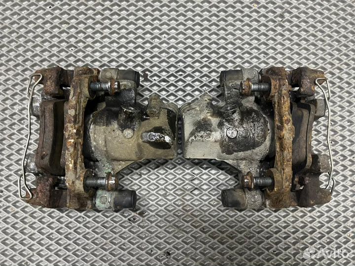 Суппорта тормозные задние Ford focus 2